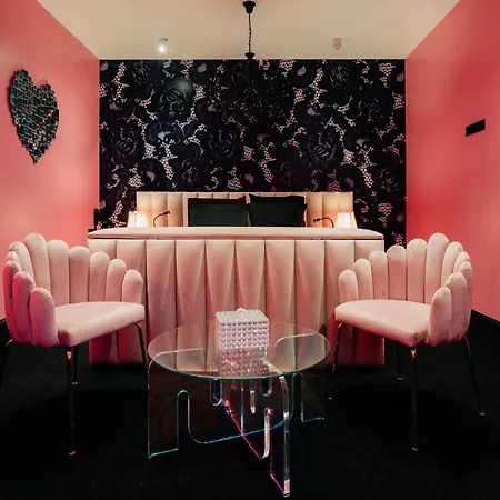 Designer Ξενοδοχείο *