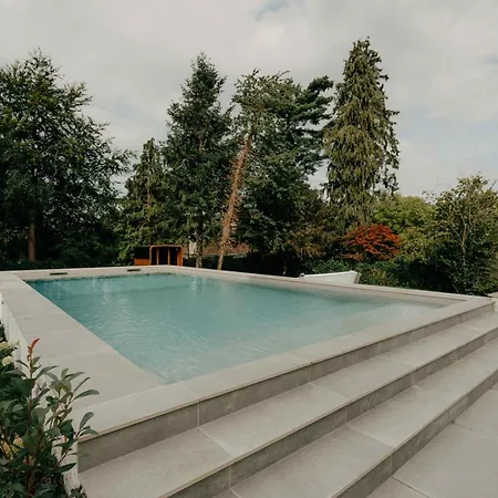 Designer فندق Heusy